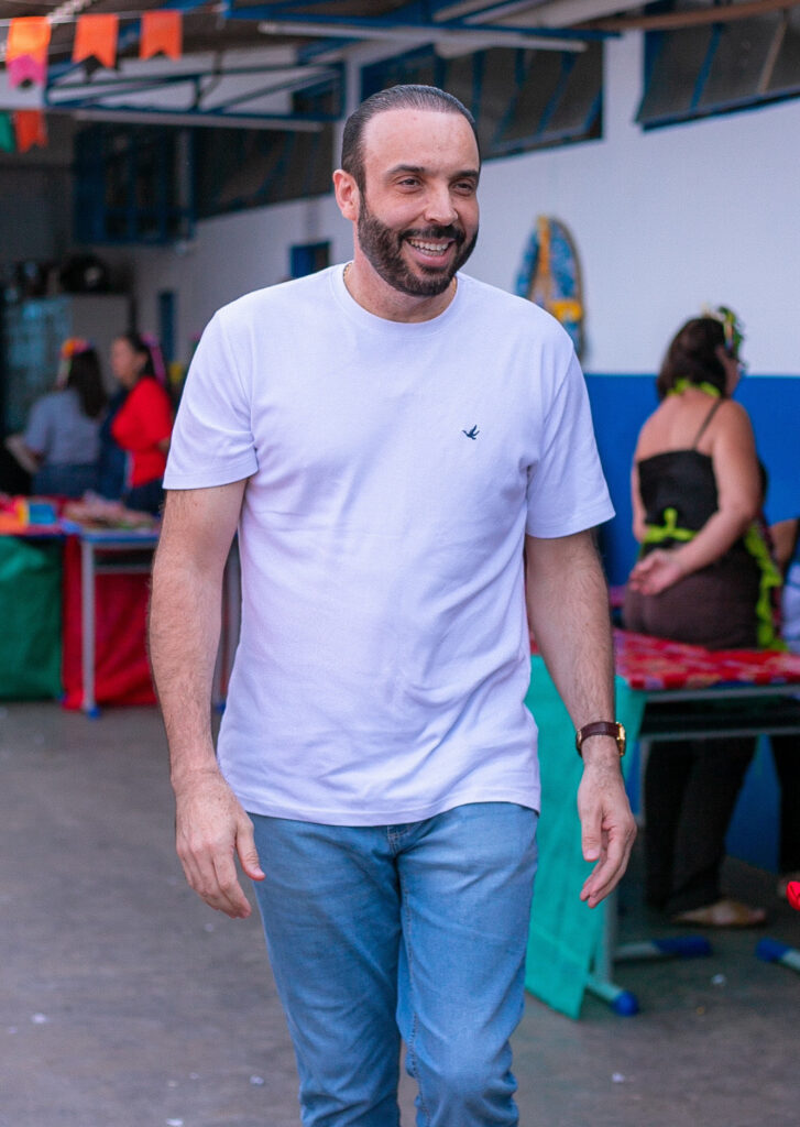 PROFESSOR JUARI GARANTE APROVAÇÃO DE PROJETO QUE CRIA CERTIFICADO “ESCOLA AMIGA DO AUTISTA” EM CAMPO GRANDE